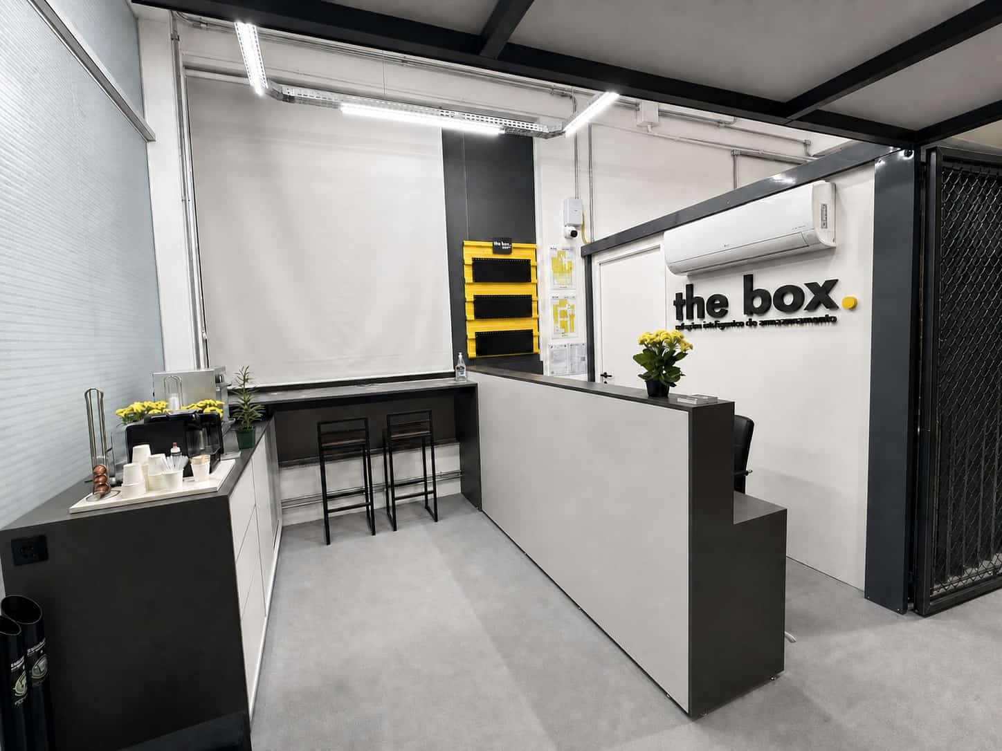 Recepção e atendimento da unidade do The Box em Itu